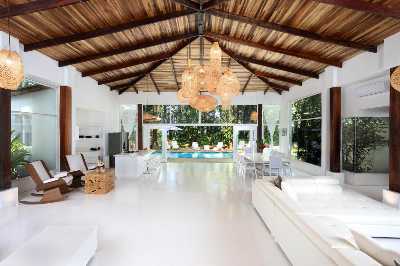 Gigi Brown Villa Frida Beachfront Puerto Viejo de Talamanca Екстериор снимка