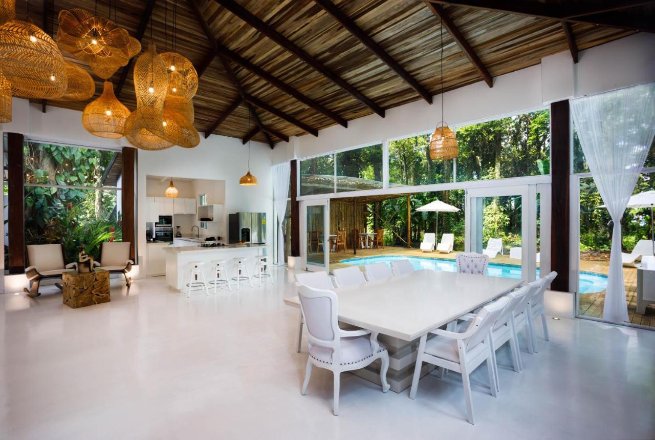 Gigi Brown Villa Frida Beachfront Puerto Viejo de Talamanca Екстериор снимка